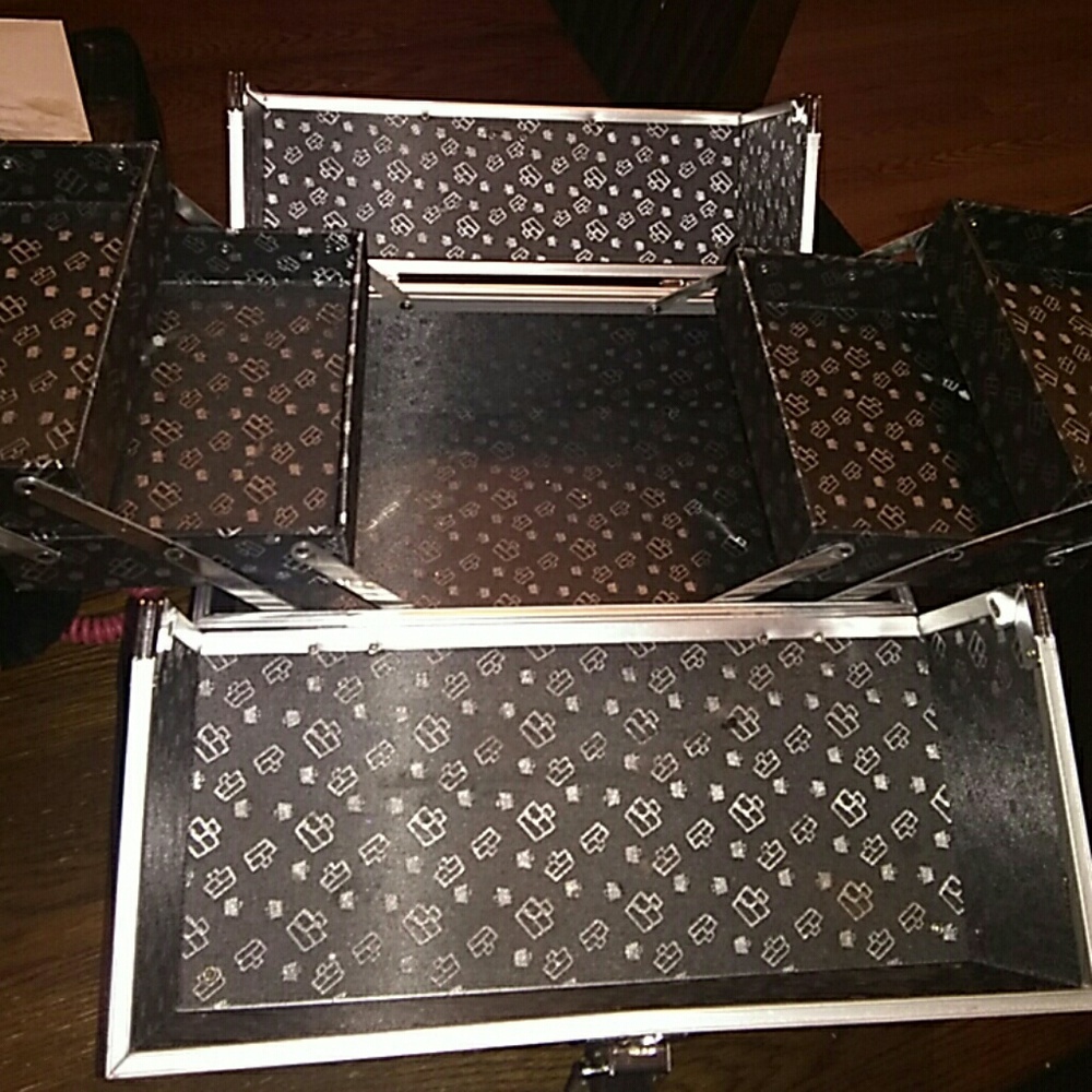 Makeup Train Case